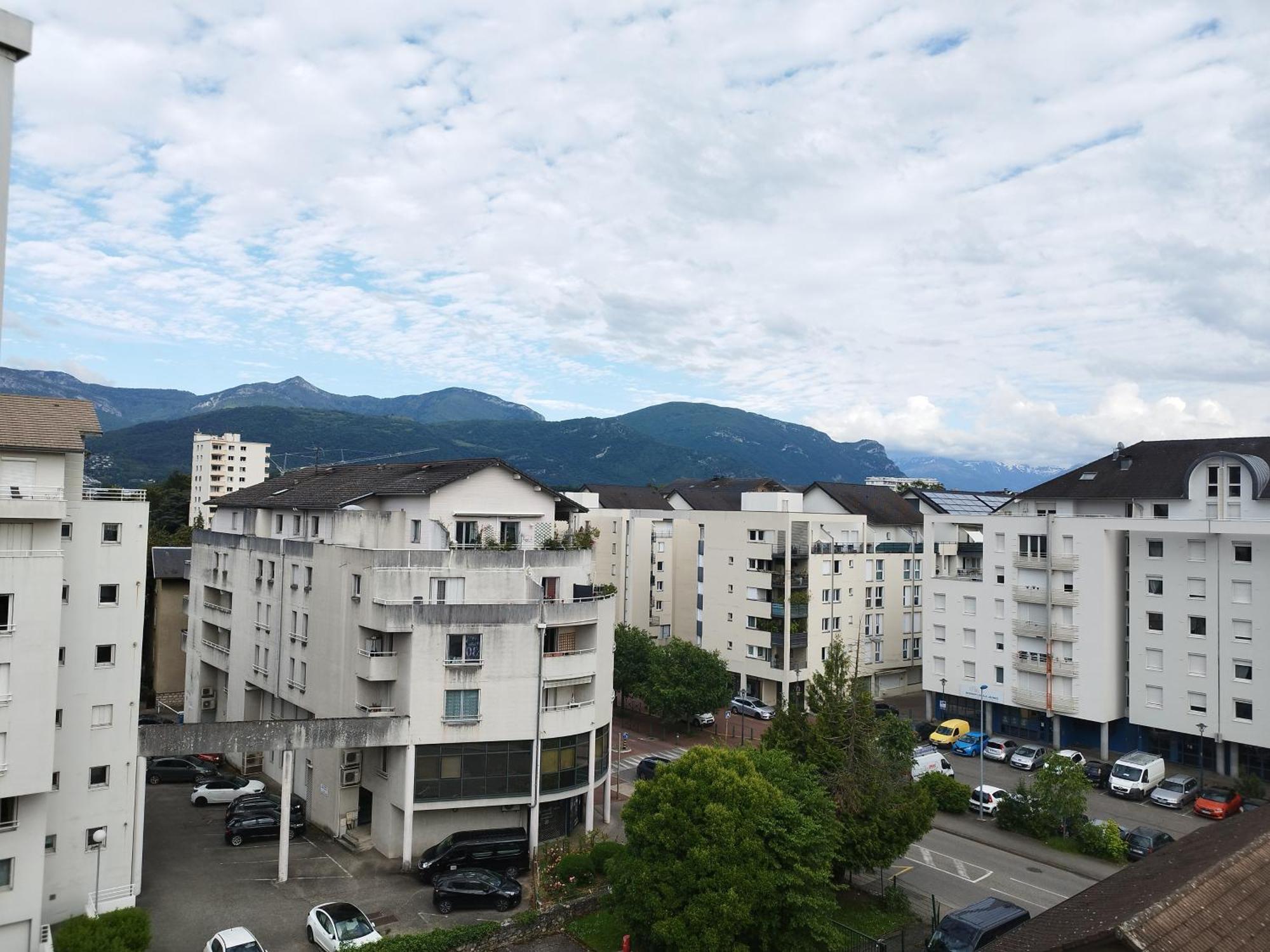 T2 Parking Privatif 1 Appartement